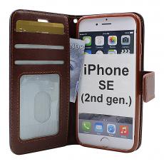 billigamobilskydd.se Crazy Horse Lompakko iPhone SE (2nd Generation)
