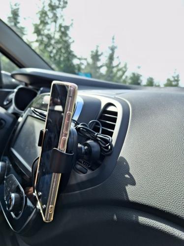 billigamobilskydd.se Baseus Wireless Fast Charge Car Holder