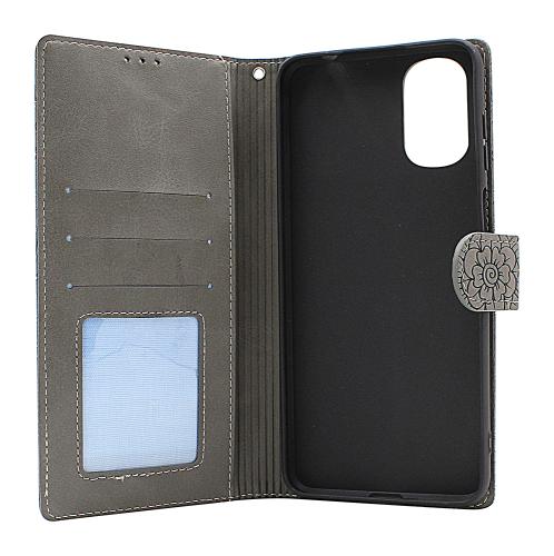 billigamobilskydd.se Flower Standcase Wallet Motorola Moto E32s