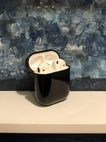 billigamobilskydd.se Metallic Case Apple AirPods -kuulokkeille