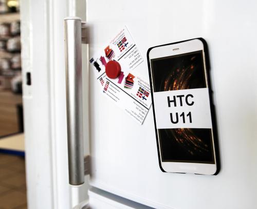 Coverin Magneettikotelo HTC U11