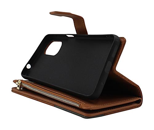 billigamobilskydd.se XL Standcase Luksuskotelo puhelimeen Motorola Moto G22